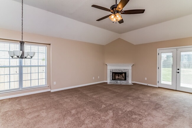 Photo - 2204 Joann Dr