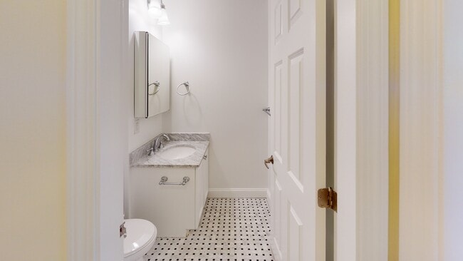 Photo - 1 Langdon Sq Unit 6