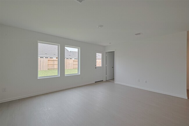 Photo - 28930 Rustic Windmill Wy