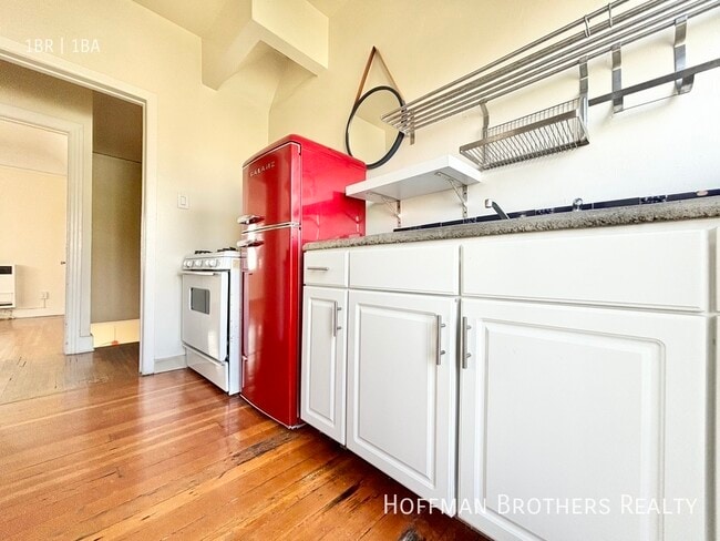 Photo - 808 Lucile Ave Unit 1/4