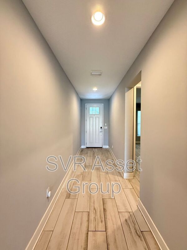 Photo - 168 Rivercliff Trl