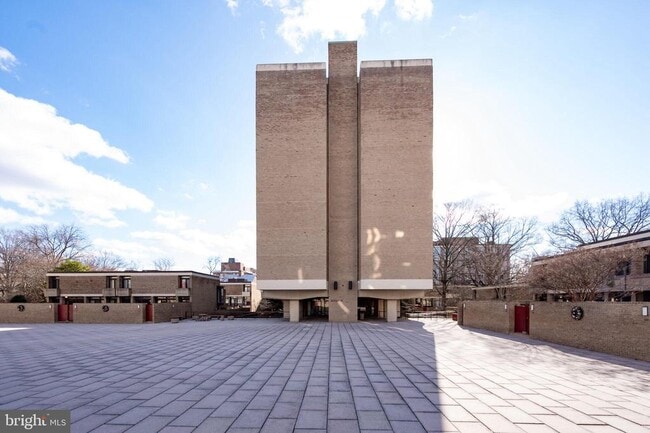 Building Photo - 429 N St SW Unit 705