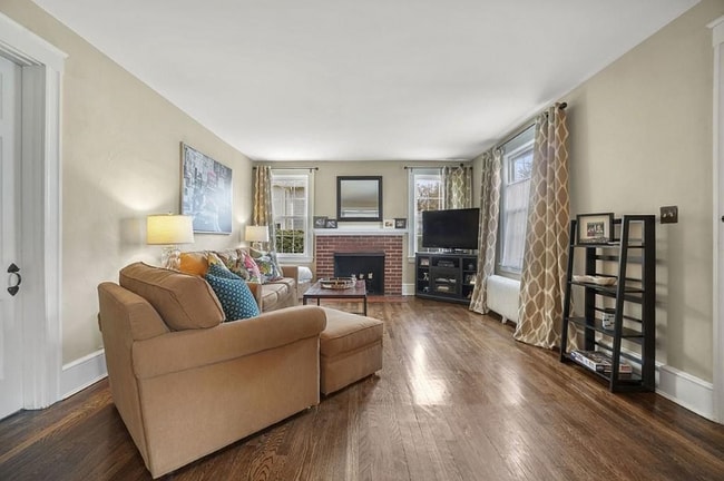 Photo - 5 Greenlawn Ave