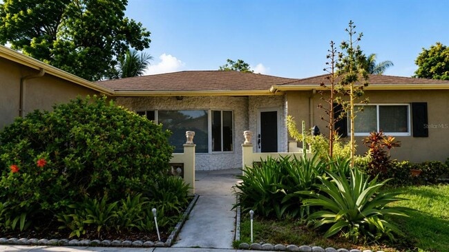 5160 SW 8th St