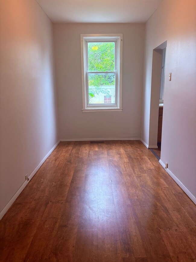 Photo - 3 Bedroom 1 Bath House, Garage, Fenced Yar...