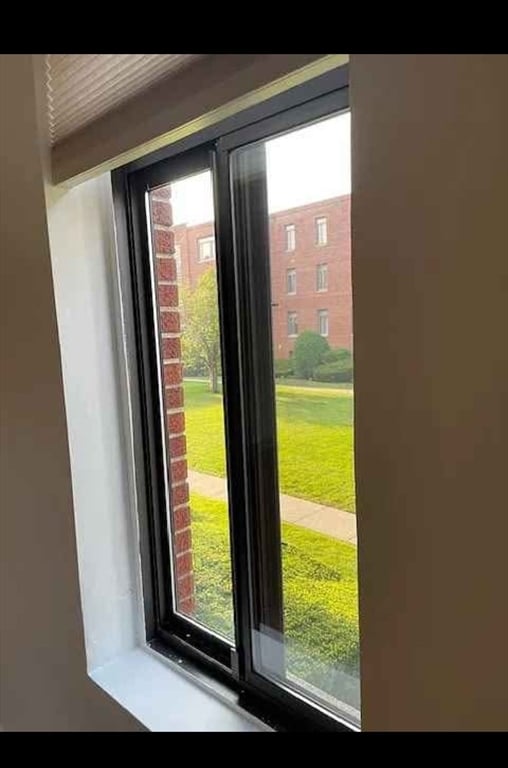 Building Photo - 8 Ashland St Unit 1L