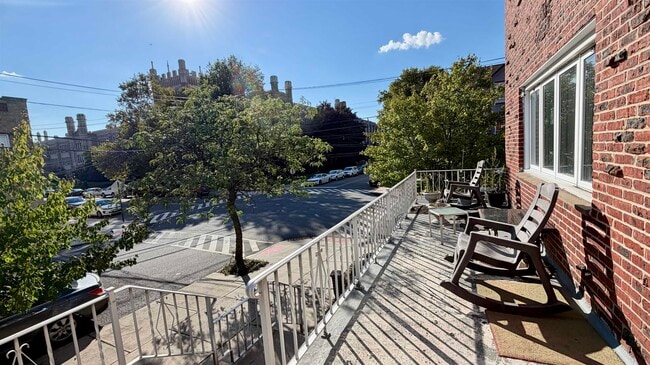 155 W 30th St