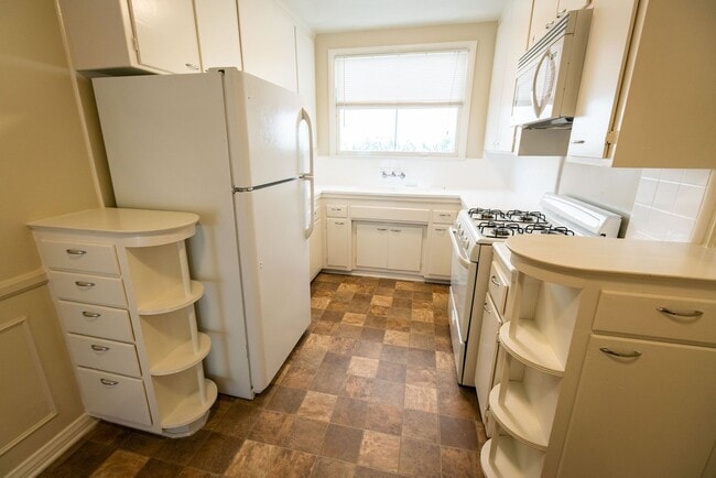 Photo - 410 Veteran Ave