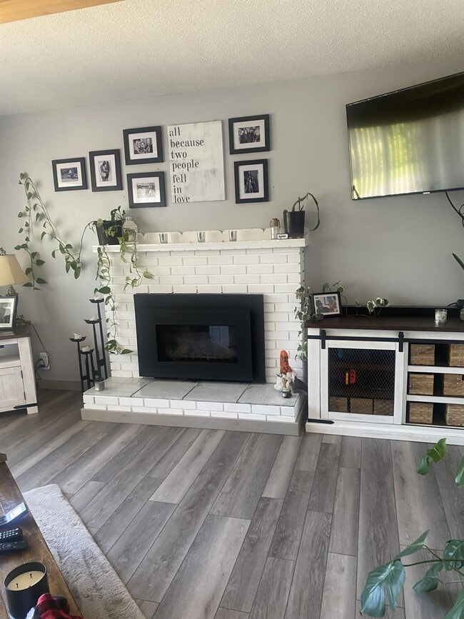 Photo - 3775 Hammond Ave