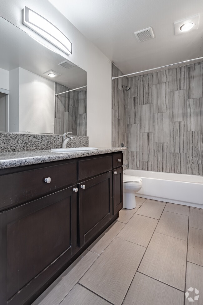 0BR, 1BA - 400 SF - #110 - Playa-Jefferson