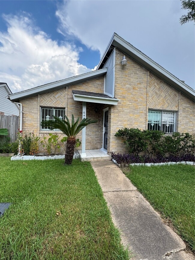 Building Photo - 6444 Dellfern Dr Rental