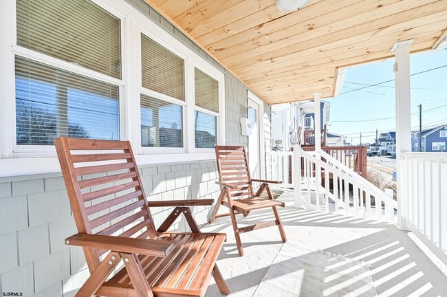 Photo - 203 N Somerset Ave