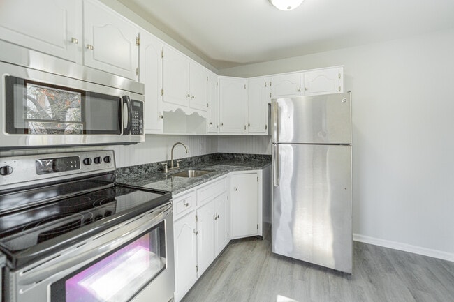 Building Photo - 3800 Farmersville Rd Unit 2 Rental
