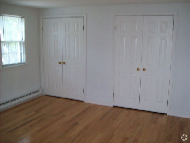 Building Photo - 15 Hines Ct Unit 2 Rental