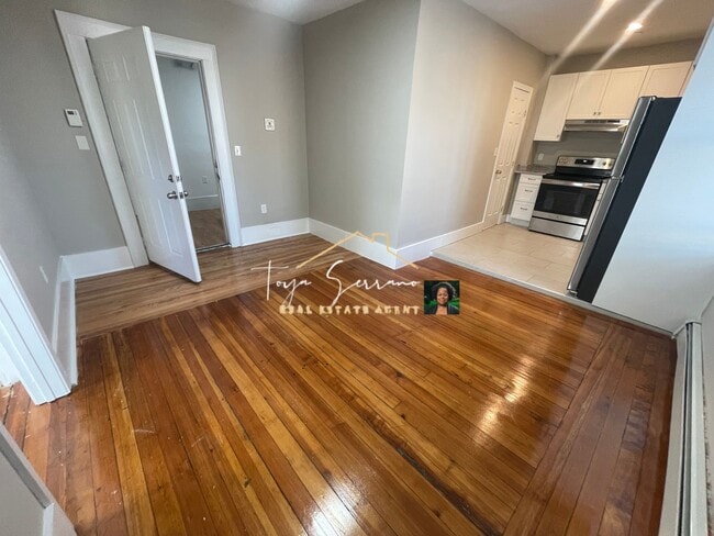 Photo - 7 Greenville St Unit 3