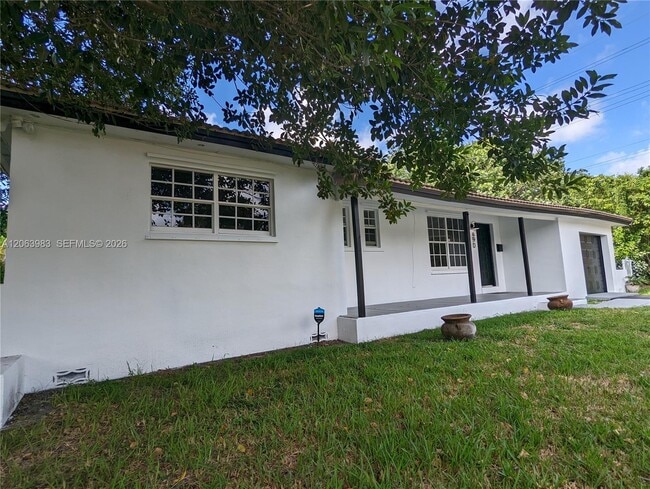 Photo - 490 NW 90th St