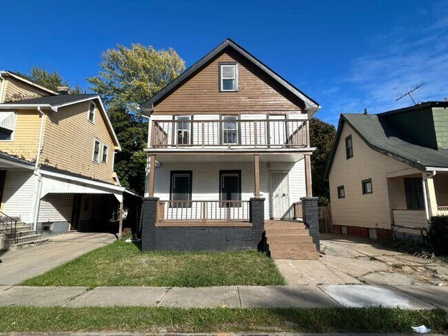 Building Photo - 1093 E 147th St Unit 2