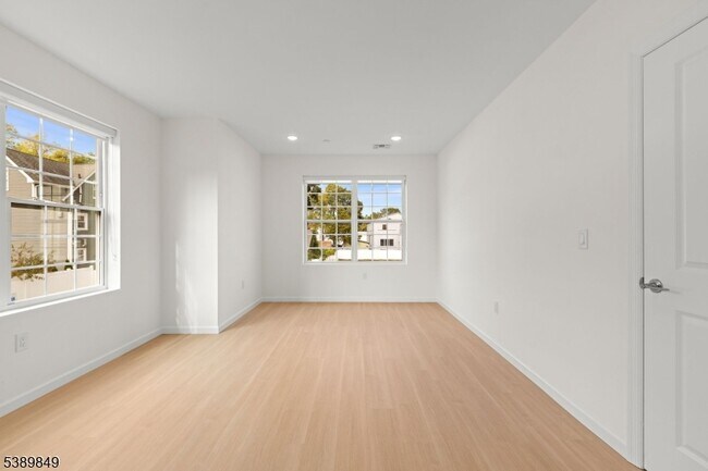 Photo - 70 Ridgedale Ave Unidad 207