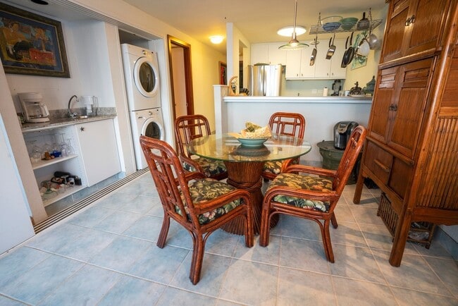 Photo - BEACH FRONT 2/2/1pkg, furnished condo on Waialua's O'ahu's North Shore