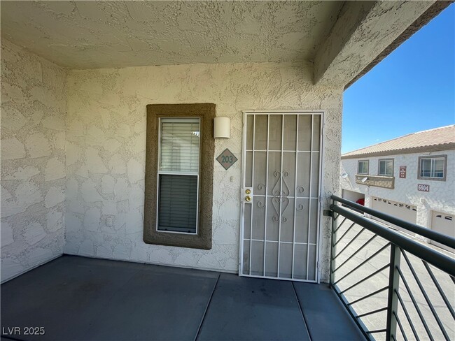Building Photo - 6800 Indian Chief Dr Unit 203 Rental