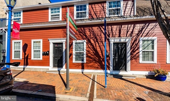 Photo - 191 Bridge St Apartment Unit 3