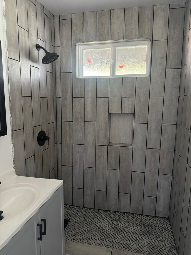 Photo - 1302 E Mardina St