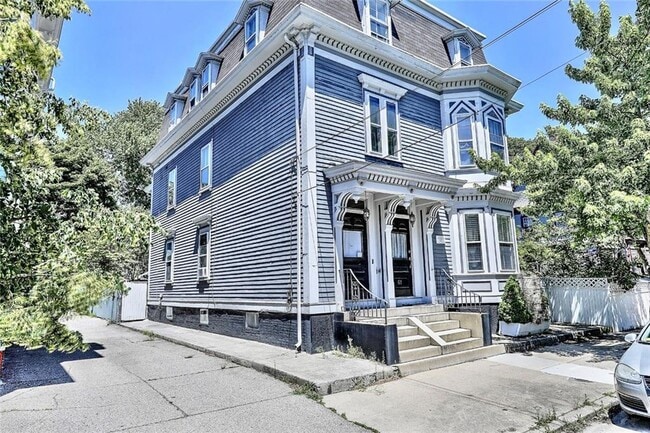 Building Photo - 61 Chapin Ave Unit 3