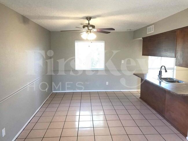 Photo - 7629 W Flower St