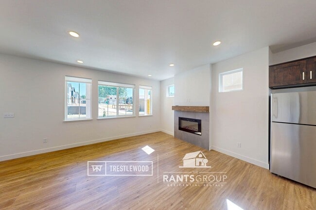 Photo - 113 Veranda Ln SE