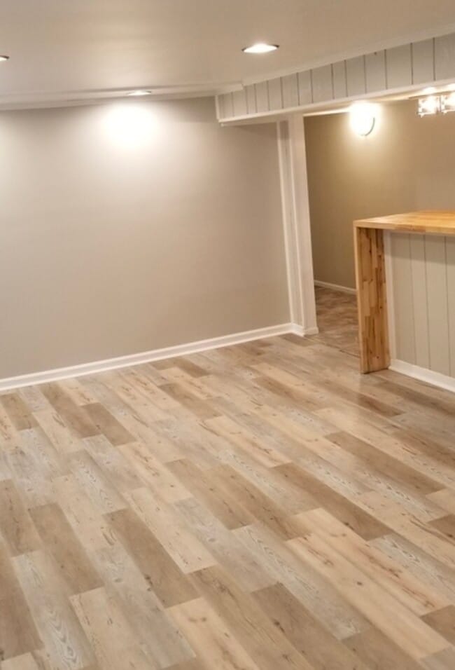 Photo - 14345 Park Ave