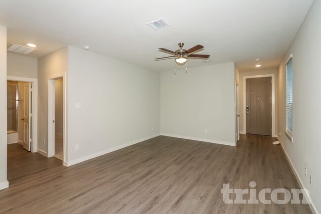 2414 Cohorn Trl