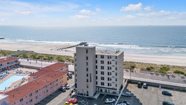 Building Photo - 250 Shore Rd Unit 1E Rental