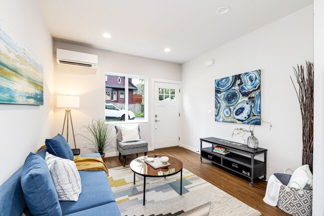 Photo - Madrona Townhouse