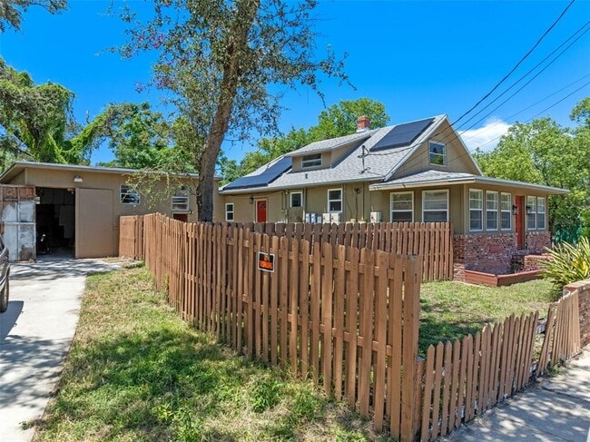 Photo - 166 Kingston Ave