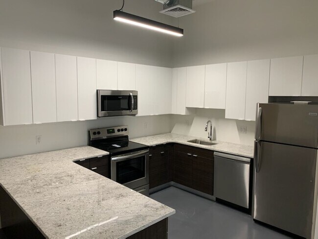 Building Photo - 1710 N 5th St Unit 2