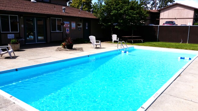WillowWood Village Apts