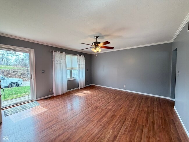 Photo - 911 Sunset Dr