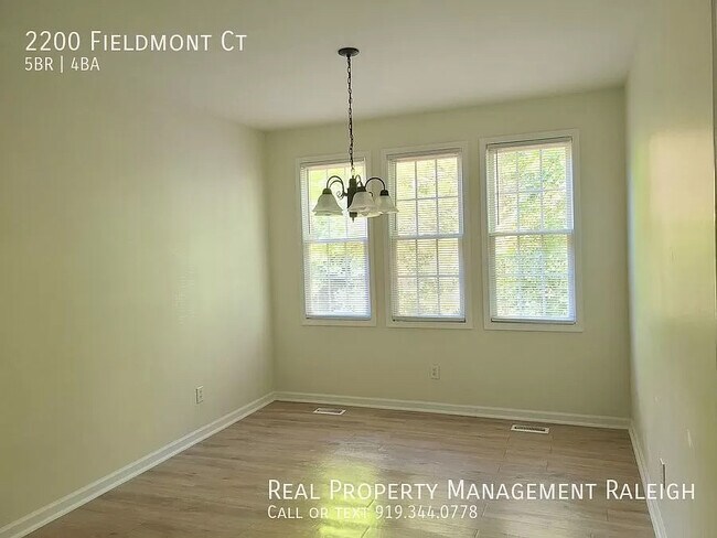 Room in House on Fieldmont Ct