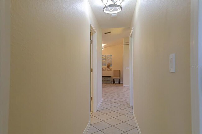 Photo - 1690 Waxwing Ct