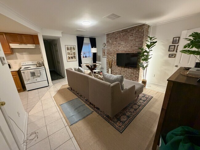 Photo - 135 Sussex St