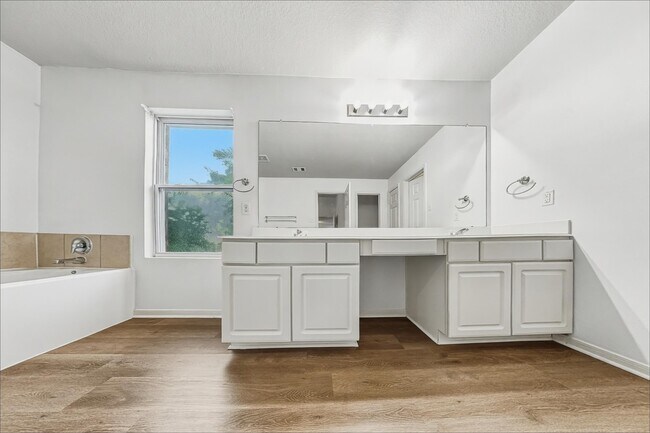 Photo - 16818 Blackberry Lily Ln