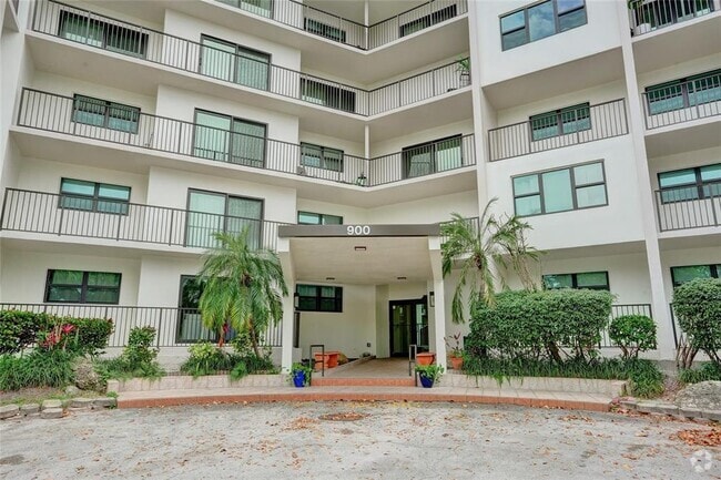 Building Photo - 900 River Reach Dr Unit 303 Rental