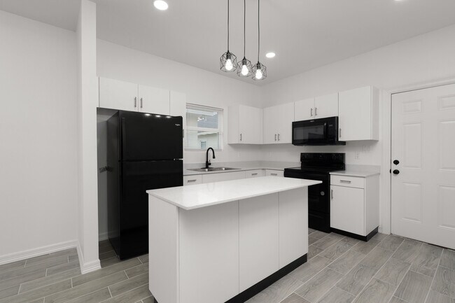 1801 Atrium Place Dr