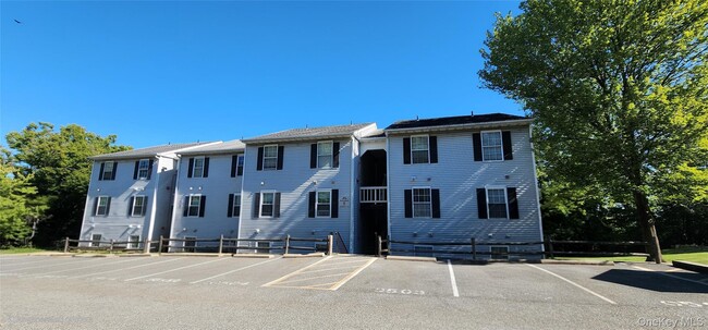 Building Photo - 5 Lexington Hills Rd Unit 3 Rental
