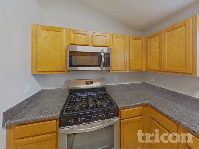 Photo - 299 Greystone Cir