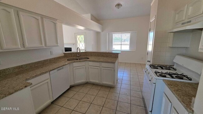 Photo - 1529 Plaza Verde Dr