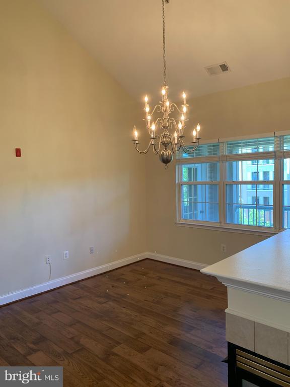 Building Photo - 400 Symphony Cir Unit 458C