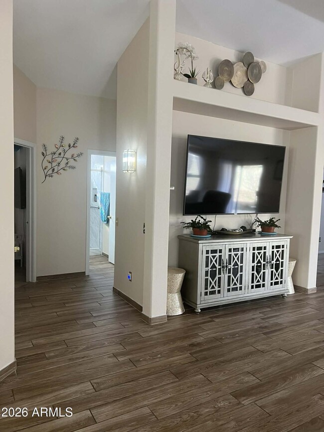 Photo - 6806 N 77th Dr