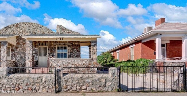 Building Photo - 3411 Altura Ave