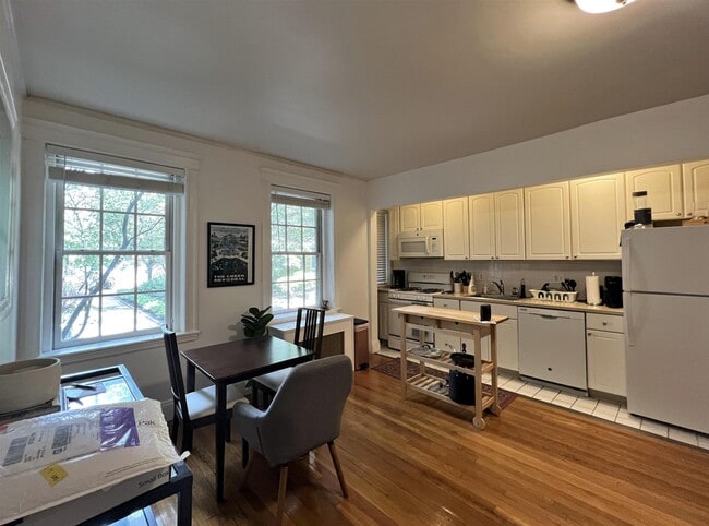 Photo - 852 Massachusetts Ave Unit 3